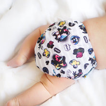 Load image into Gallery viewer, Chuckles Prima 2.0 - Large - All-in-2 Nappy
